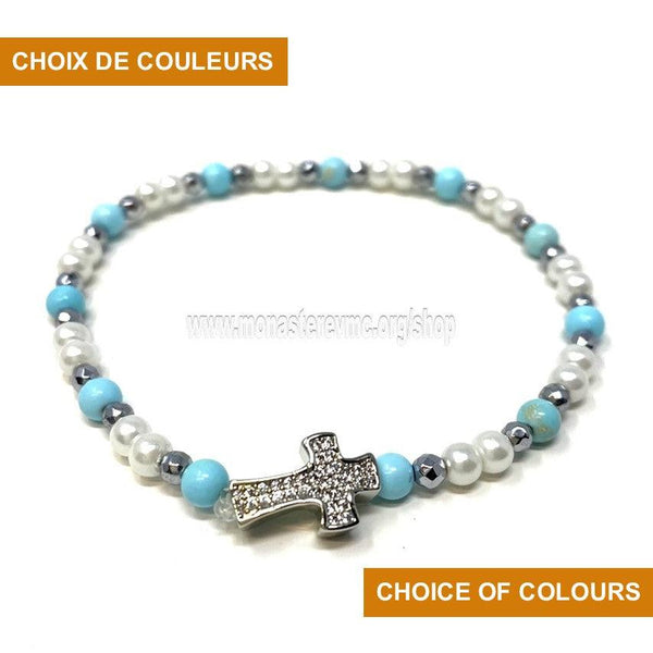 Orthodox pearl bead bracelet with a cross designed and assembled by the sisters of monasterevmc.org / Bracelet orthodoxe avec des perles en nacre et une croix fait par les soeurs du monasterevmc.org